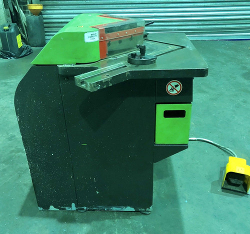 FIM (Italy) GAOL 200/4 Hydraulic Corner Notcher, photo 3