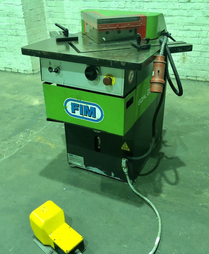 FIM (Italy) GAOL 200/4 Hydraulic Corner Notcher, photo 6