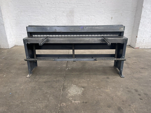 FJ Edwards 2m Treadle Guillotine, photo 2