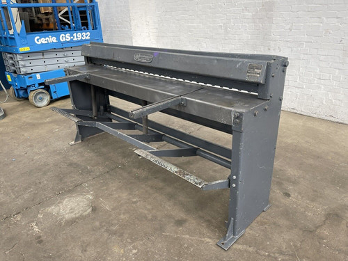 FJ Edwards 2m Treadle Guillotine, photo 4