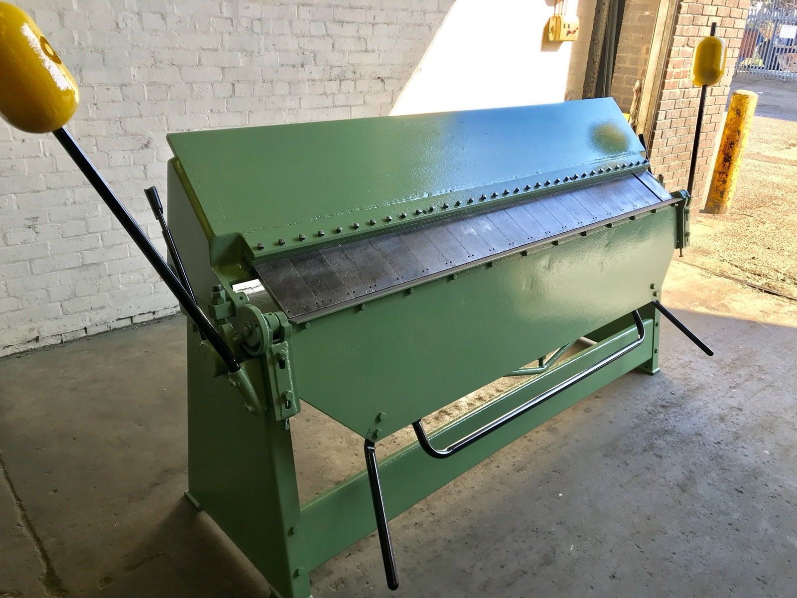 FJ Edwards Box & Pan Folder 2m x 1.6mm