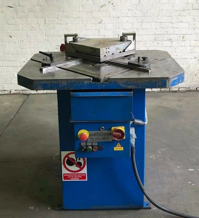 GECAM (Italy) 6mm Hydraulic Corner Notcher FA 200/6