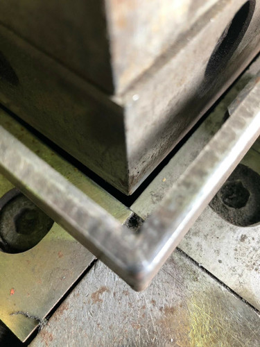 GECAM (Italy) 6mm Hydraulic Corner Notcher FA 200/6, photo 4