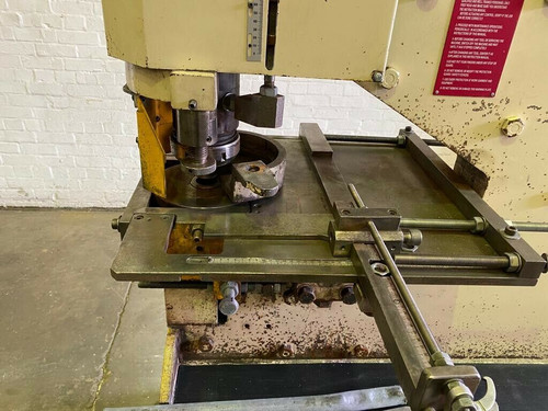 GEKA PUMA Hydraulic 80 Ton Punch, photo 5