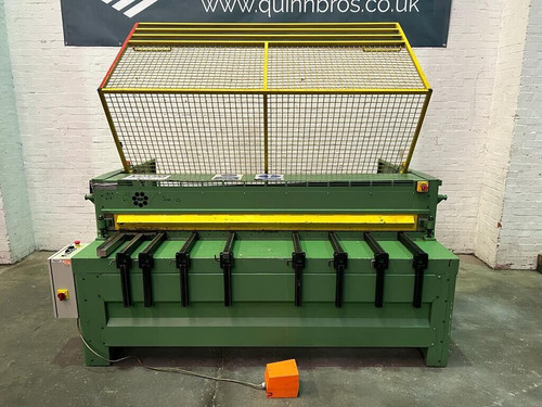 H M (Denmark) 2m Sheet Metal Guillotine, photo 3