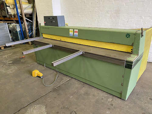 H M (Denmark) WKS 2500/30 Sheet Metal Guillotine, photo 8