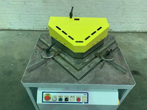 Haco Maxi 250/6mm Hydraulic Corner Notcher, photo 2
