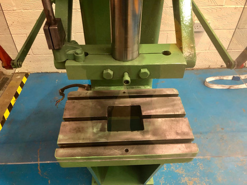 Hare 20TON Hydraulic Press Tee Slotted Table, photo 4