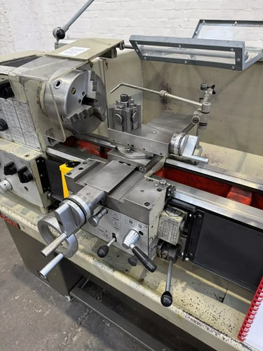 Harrison M300 Straight Bed Centre Lathe (Single Phase), photo 5