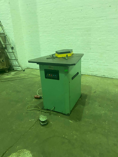 HMW 8S Hydraulic Corner Notcher, photo 6