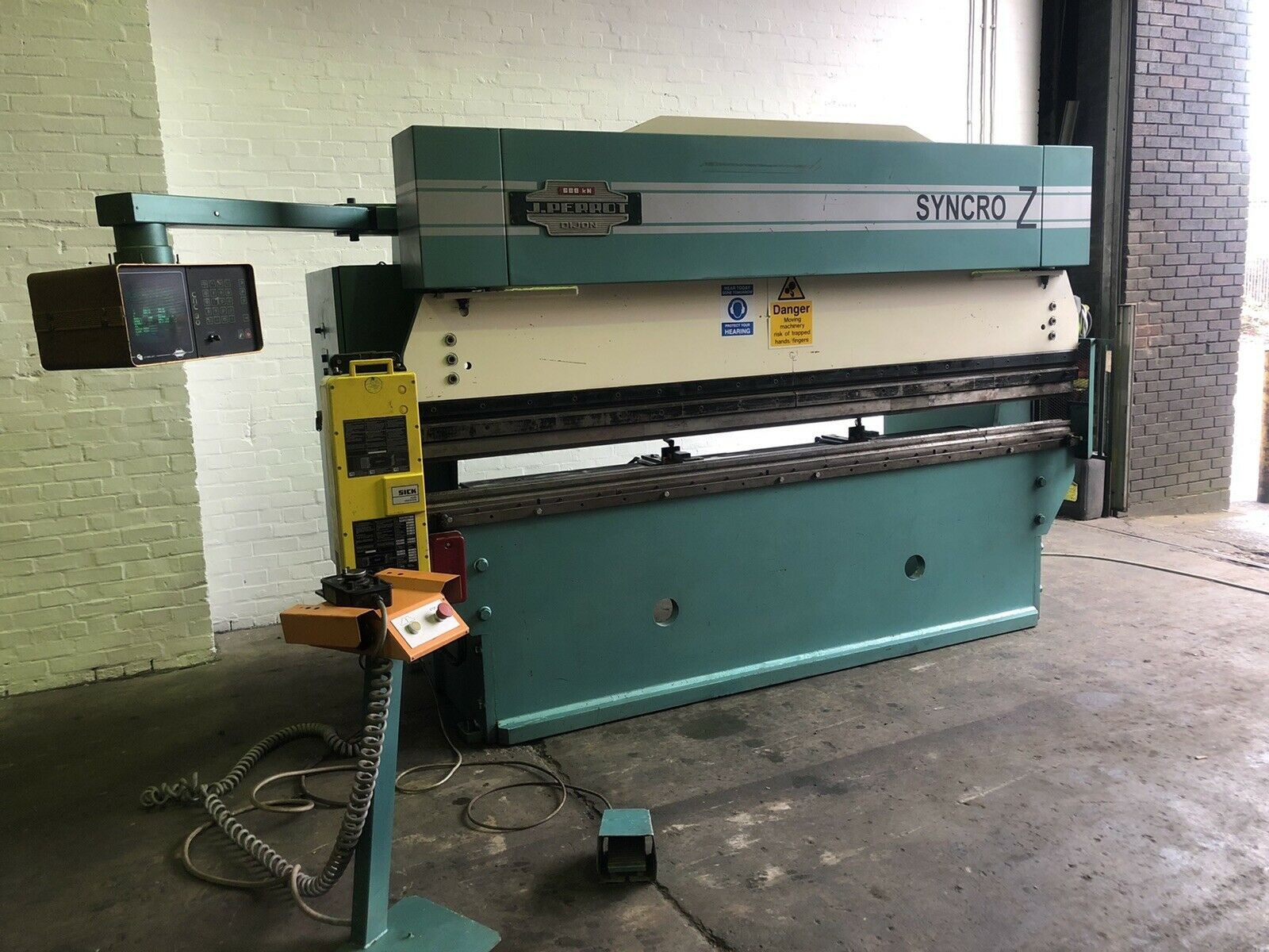 Jean Perrot (France) CNC 3m Press Brake