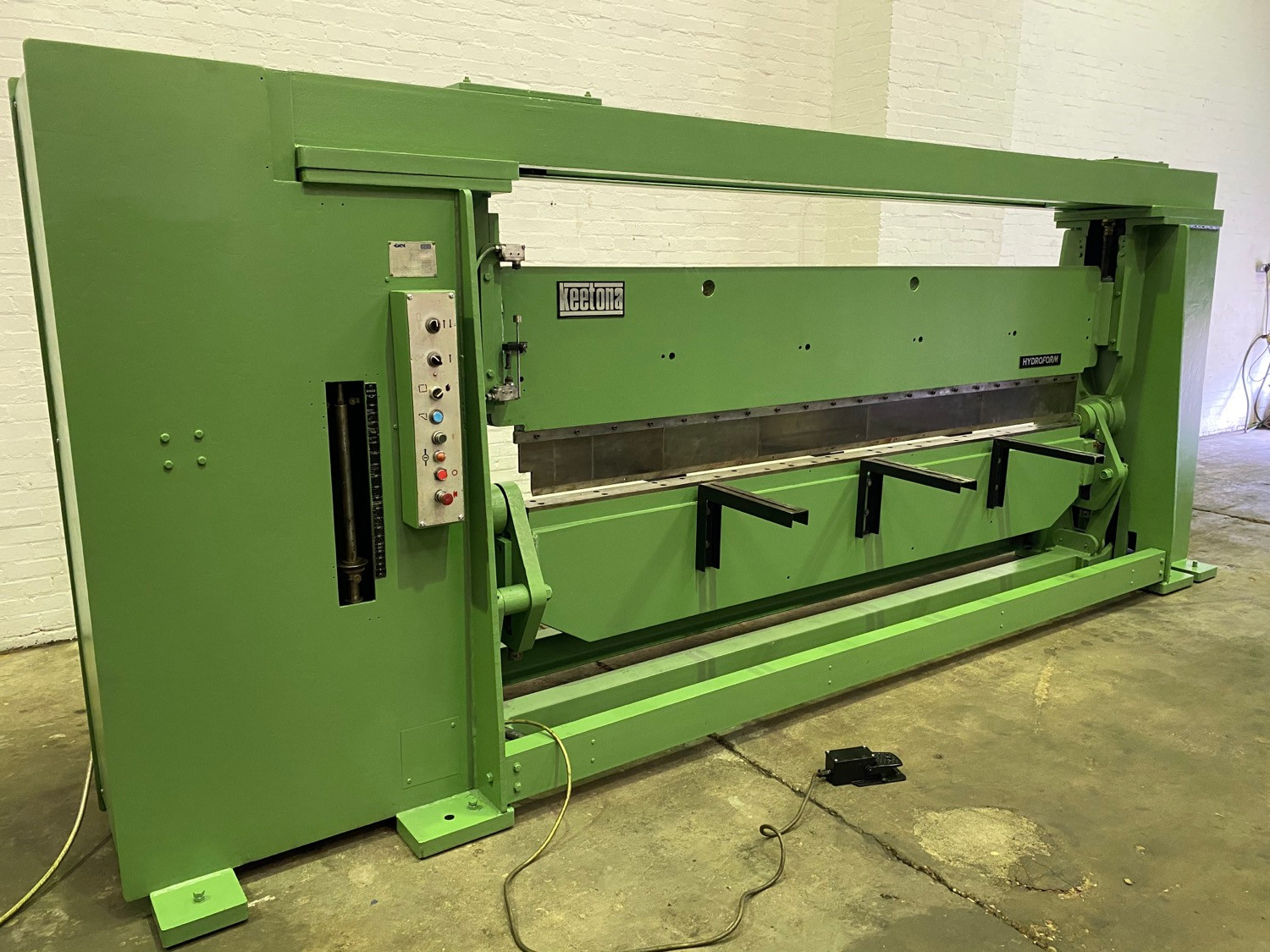 Keetona Hydroform 3m X 5mm Hydraulic Box & Pan Folder