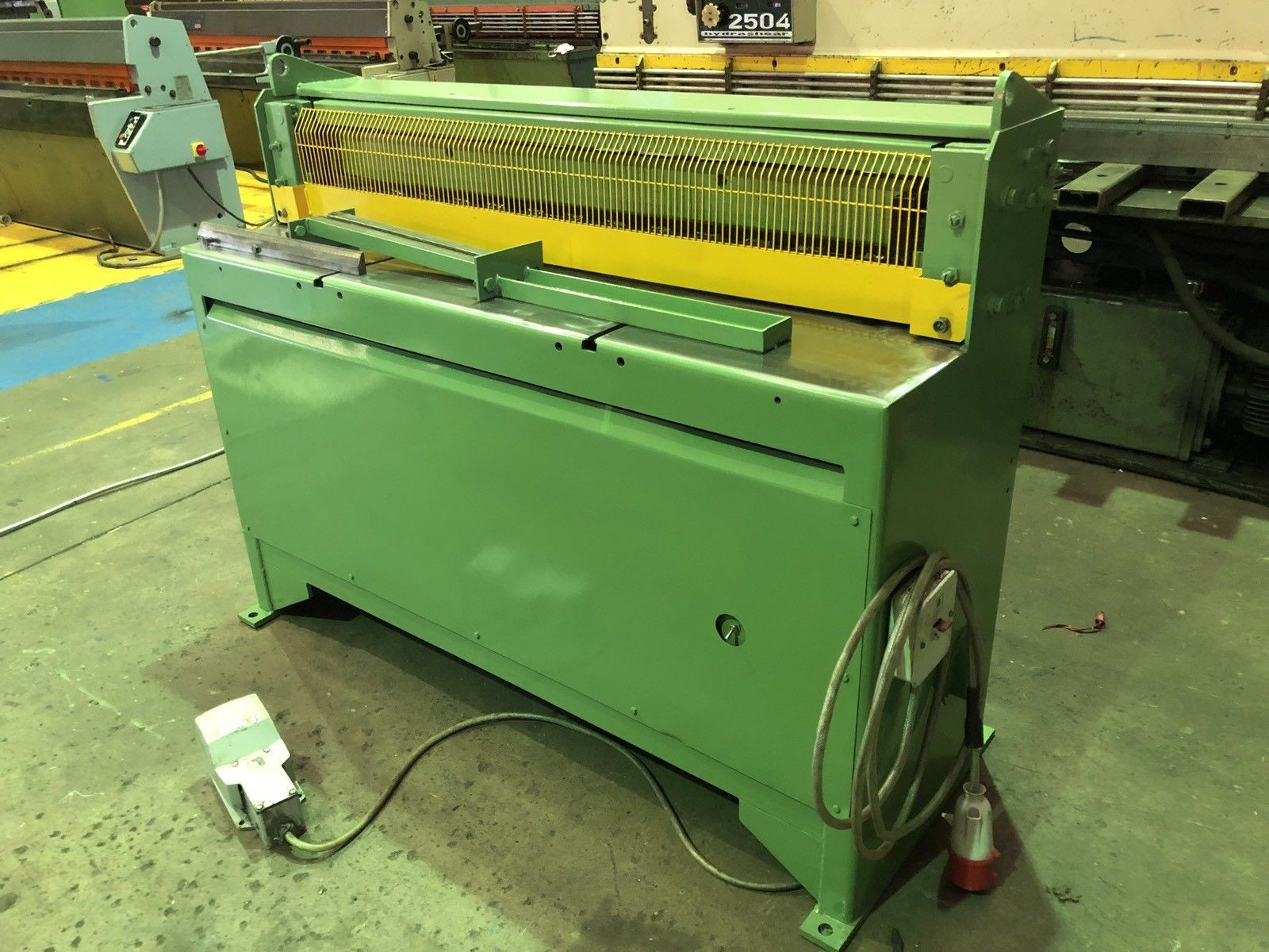 Keetona Powered Sheet Metal Guillotine