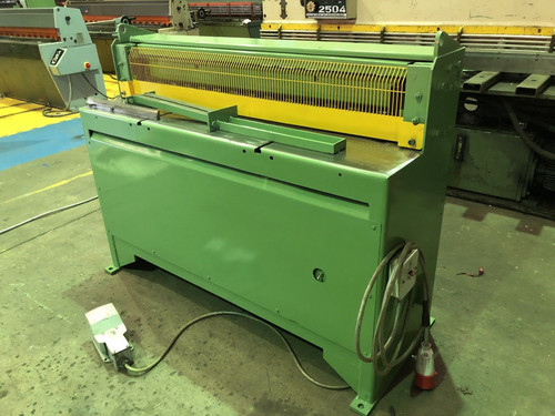 Keetona Powered Sheet Metal Guillotine, photo 1