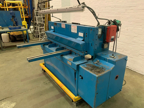 Keetona Shearmatic Sheet Metal Guillotine, photo 7