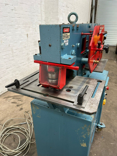 Kingsland 40XM Hydraulic Ironworker, photo 4