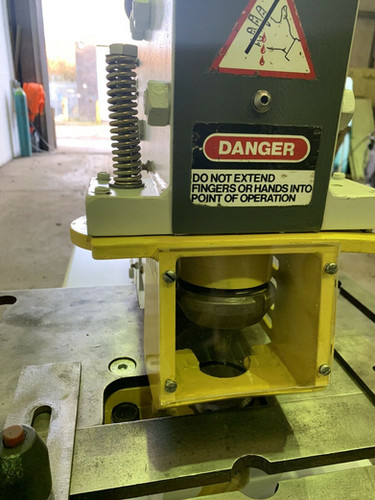 Kingsland 40XM Universal Hydraulic Ironworker, photo 4