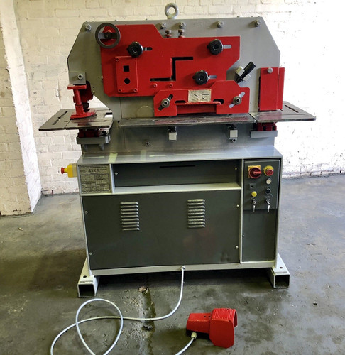 Kingsland 45XA Hydraulic Universal Iron Worker, photo 2