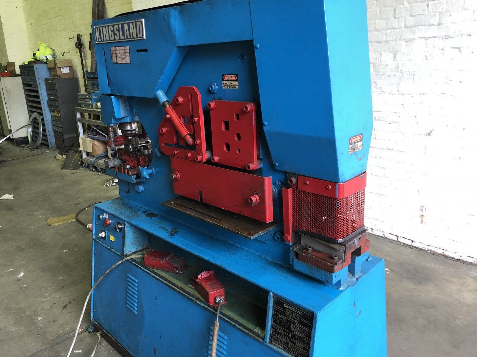 Kingsland 55XS Hydraulic 5 station Universal steelworker
