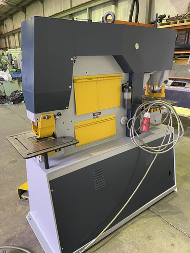 Kingsland 55XS Hydraulic Universal Ironworker, photo 4