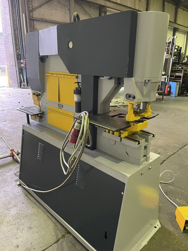 Kingsland 55XS Hydraulic Universal Ironworker, photo 5