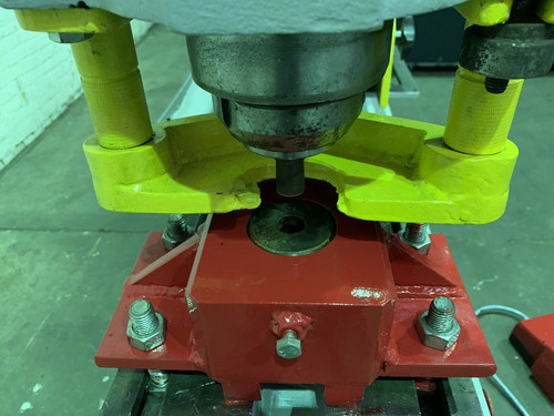 Kingsland 55XS Universal Hydraulic Iron Worker, photo 4