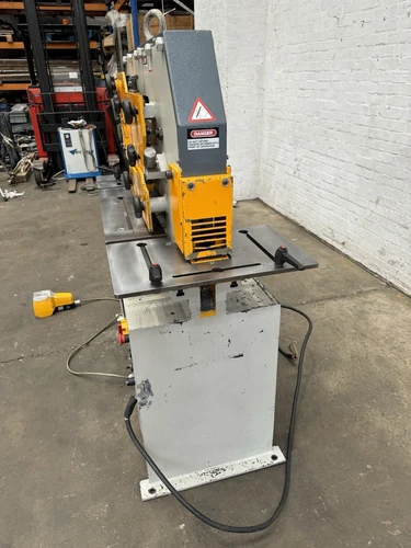 Kingsland Compact 60 Universal Hydraulic Ironworker, photo 8