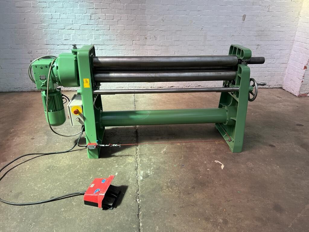 Luna 12/35 Powered Pyramid Bending Slip Rolls