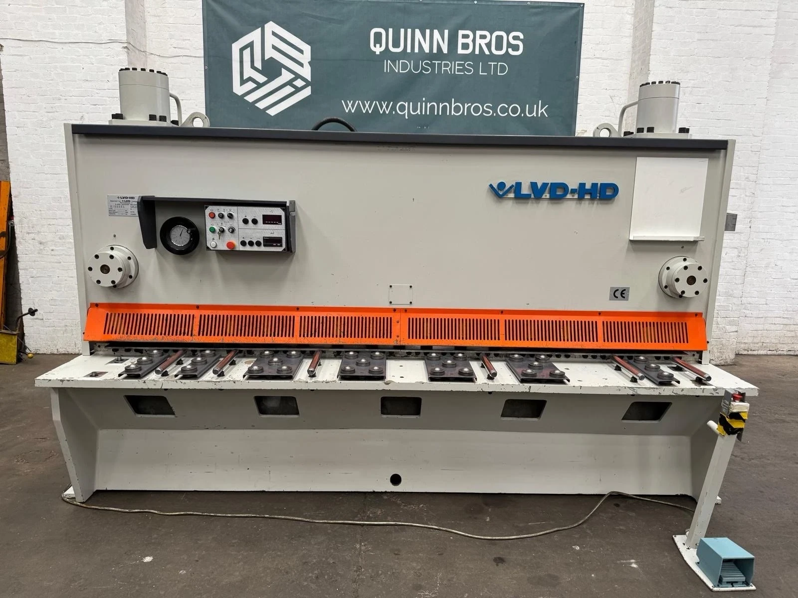 LVD CS 31-13 Hydraulic Shear