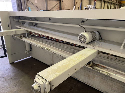 LVD HST-C 6/31 Hydraulic Guillotine, photo 7