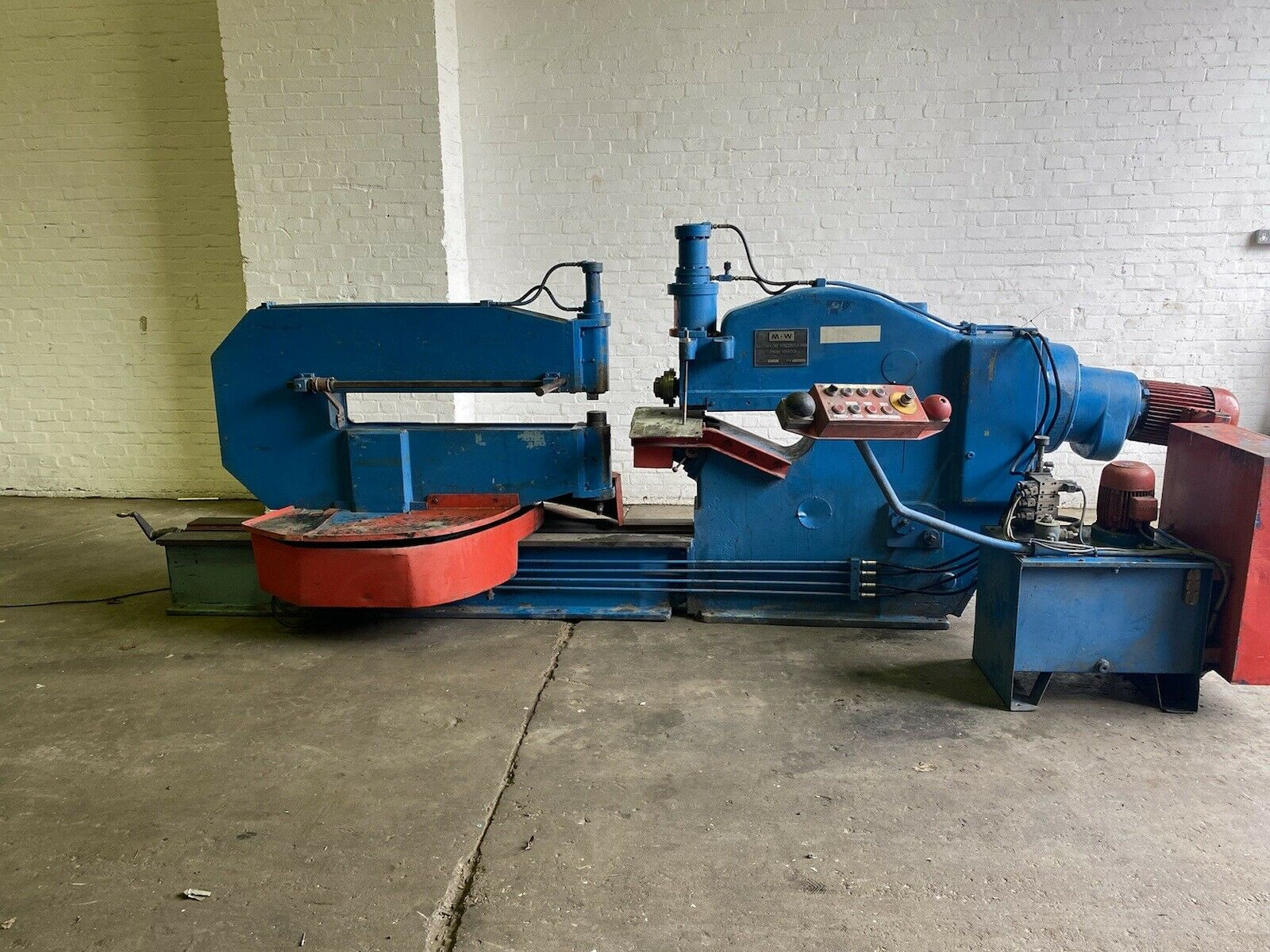M + W (Germany) Hydraulic 2m Circle Cutter