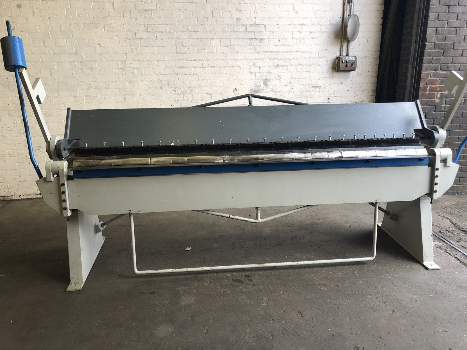 Mantech Box & Pan Folder 2250mm x 2mm
