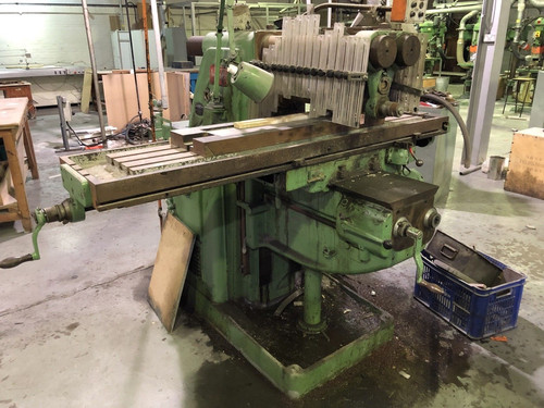Milwaukee Kearney & Trecker Horizontal Milling Machine, photo 5
