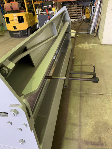 Morgan Rushworth 2.5m Box & Pan Folder, photo 3