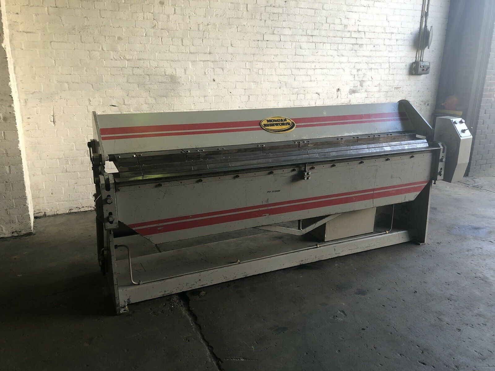 Morgan Rushworth 2.5m Hydraulic Box & Pan Folder