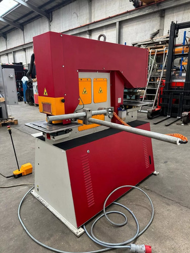 Morgan Rushworth HST 70 Universal Hydraulic Ironworker, photo 7