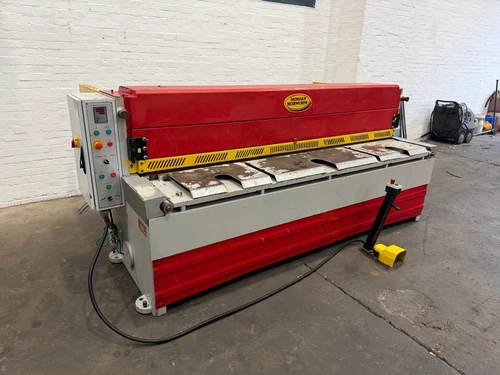 Morgan Rushworth RGMS 2550/4 Direct Drive Guillotine, photo 3