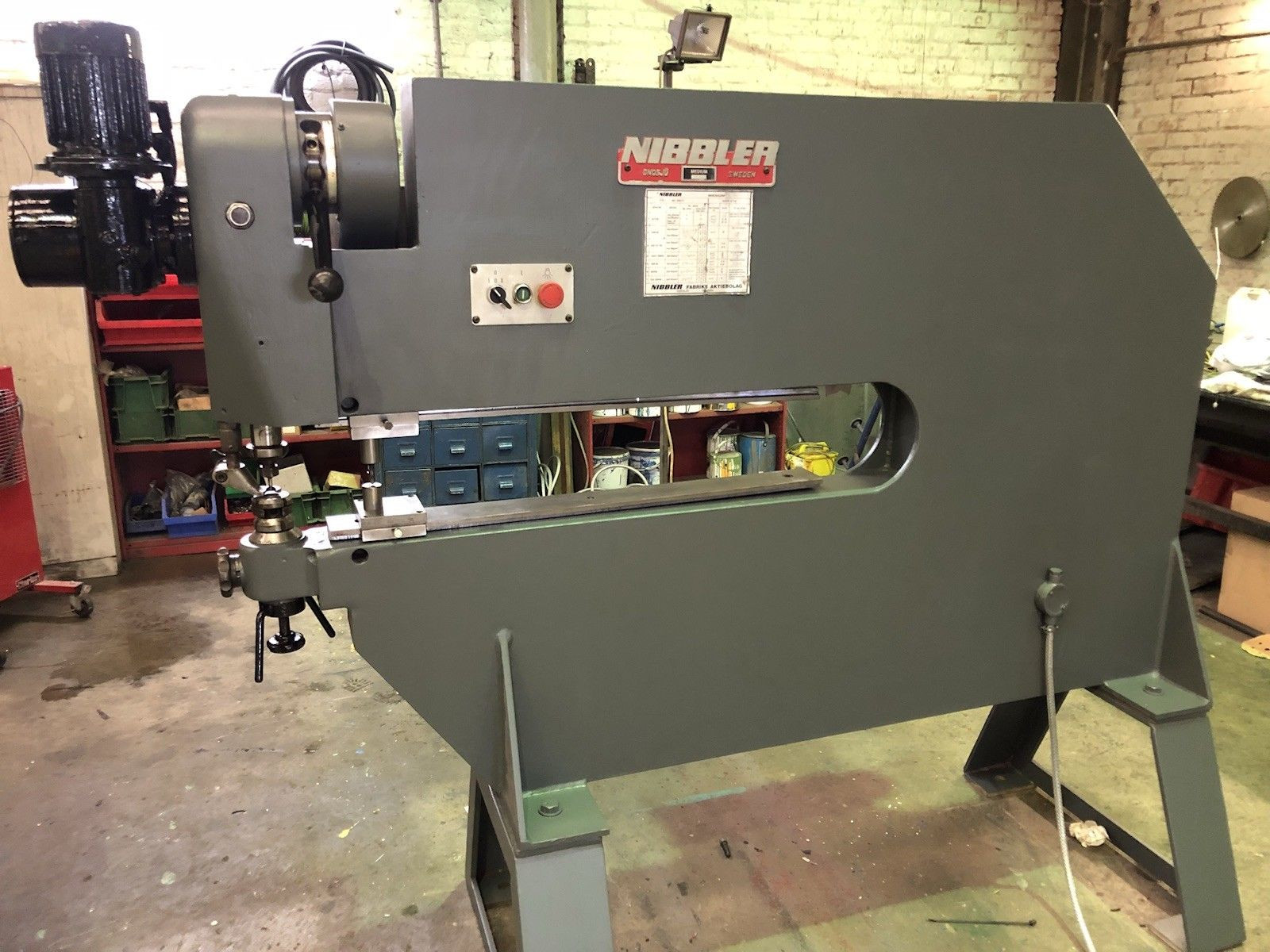 NIBBLER (Sweden) Sheet Metal Nibbling Machine