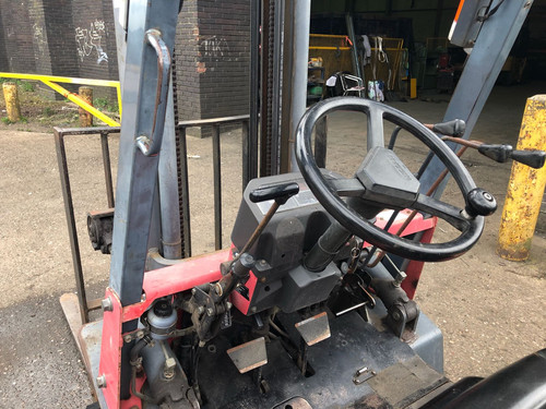 Nissan JO1A15 Gas Forklift Truck 1.5 tons, photo 2
