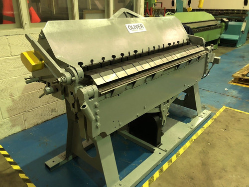 Oliver Powered Sheet Metal Box Pan Folder, photo 1