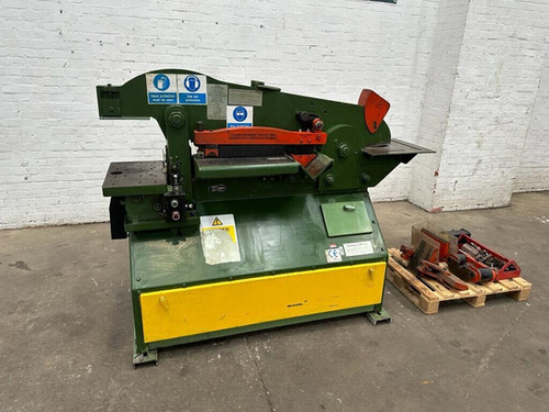 Piranha P70 Hydraulic Universal Ironworker, photo 2
