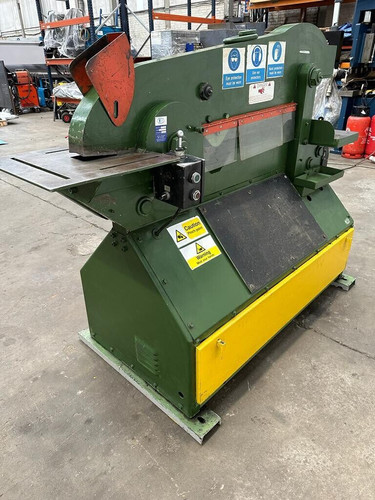 Piranha P70 Hydraulic Universal Ironworker, photo 4