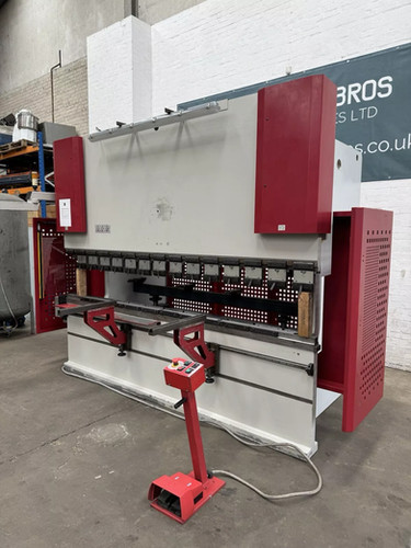Press & Shear Baikal APHS 3108 X 150 CNC Press Brake, photo 6