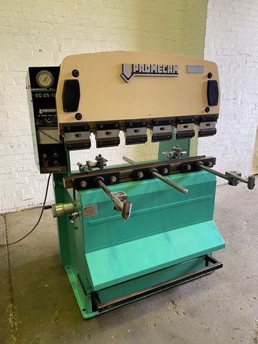 Promecam RG2512 Hydraulic Press Brake, photo 4