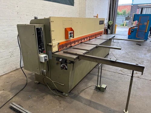 SAFAN (Holland) model VS310-6 Hydraulic Guillotine, photo 4