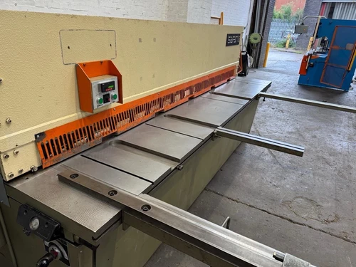 SAFAN (Holland) model VS310-6 Hydraulic Guillotine, photo 5