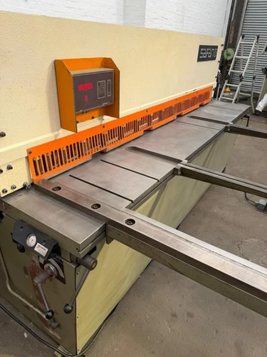 SAFAN Model VS2556 Hydraulic Shear, photo 6