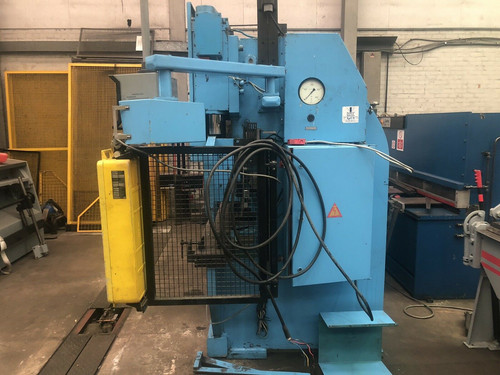 Simeron 4m CNC Hydraulic Press Brake, photo 2