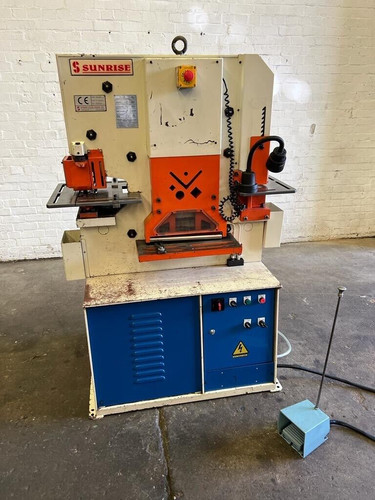 Sunrise (Taiwan) Model IW60 K Hydraulic Ironworker, photo 7