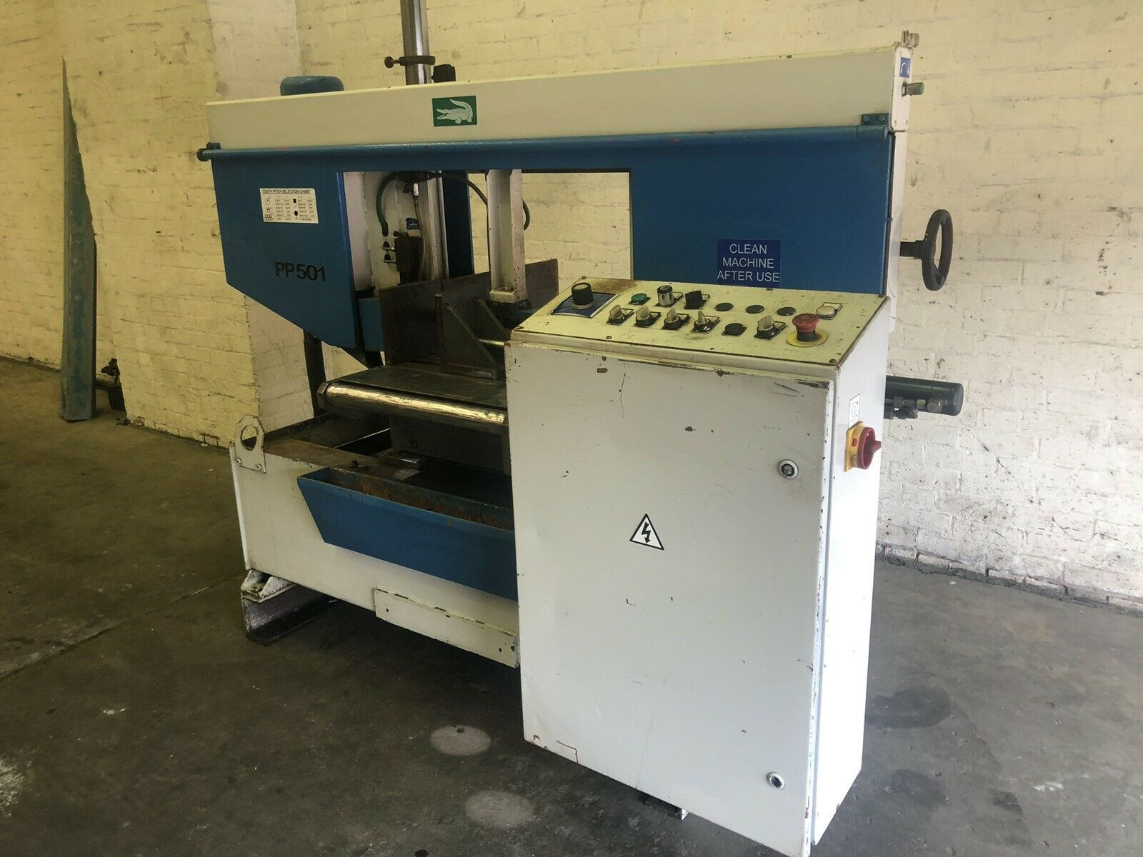 TMJ model PP501 Dual Column Horizontal Bandsaw